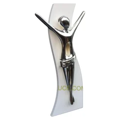 Crocifissi Da Parete-Selezionato da Mazzolaluce Crocifisso da parete o tavolo moderno 40x19 avorio cristo argento