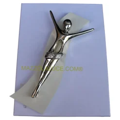 Crocifissi Da Parete-Selezionato da Mazzolaluce Crocifisso da parete tavolo design stilizzato avorio argento moderno