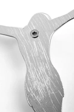 Crocifissi Da Parete-Selezionato da Mazzolaluce Crocifisso da parete 37x32 design moderno argentato