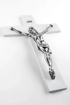 Crocifissi Da Parete-Selezionato da Mazzolaluce Crocifisso grande da parete 48x30 cm legno bianco cristo marmorino argento
