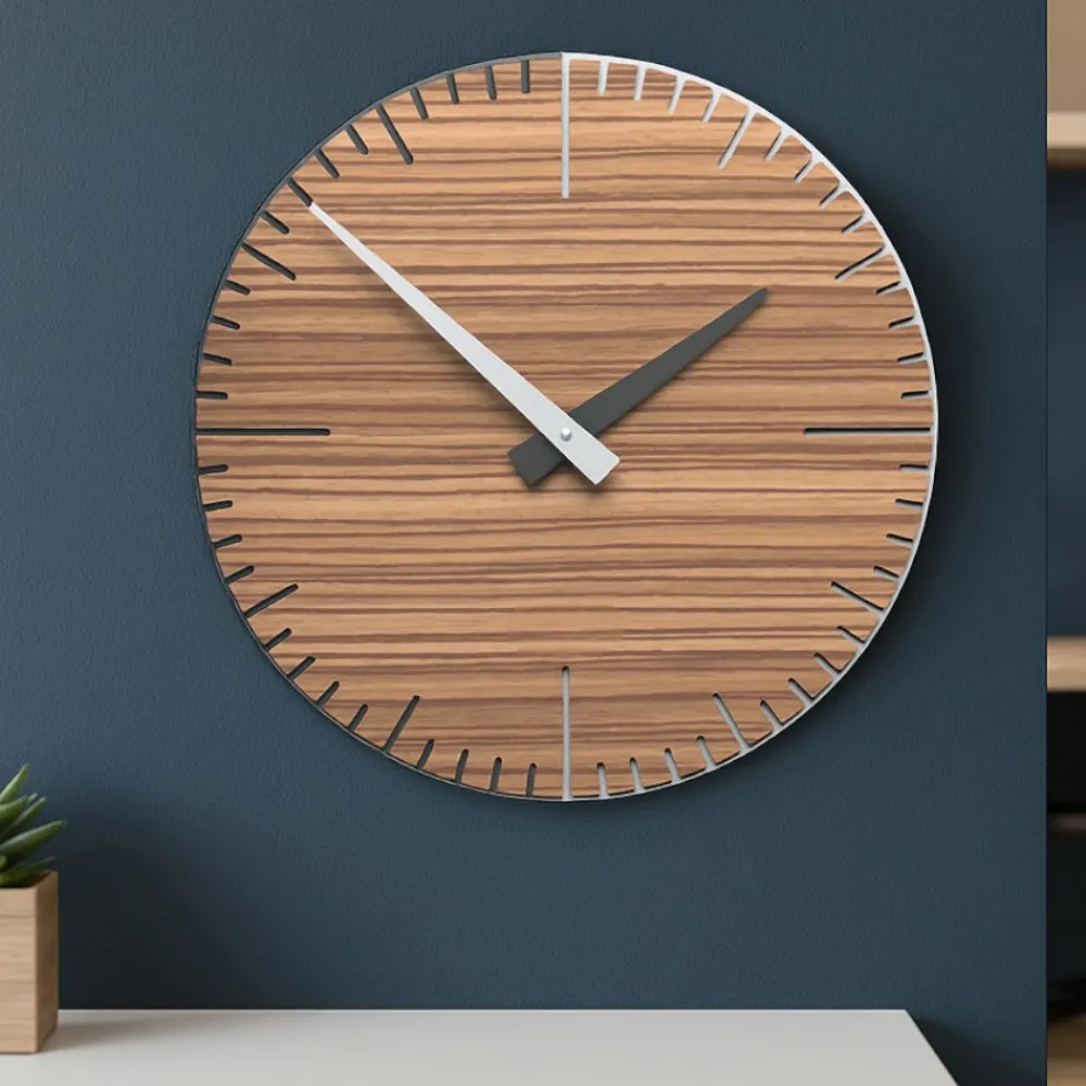 Orologi Da Parete Moderni-Selezionato da Mazzolaluce Exacto orologio da muro zingana e grigio in legno taglio laser