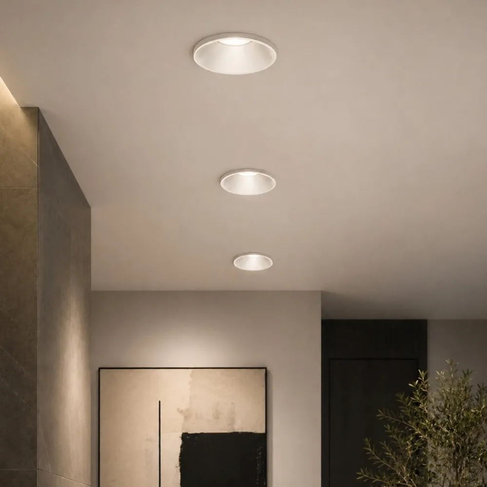 Faretti Da Incasso-Selezionato da Mazzolaluce Faretto bianco da incasso rotondo in metallo per soffitto