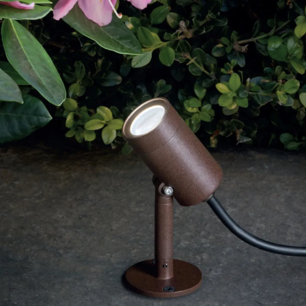 Faretti Da Esterno-Selezionato da Mazzolaluce Faretto con picchetto da giardino moderno corten led 5w 4000k ip65
