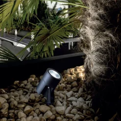 Faretti Da Esterno-Selezionato da Mazzolaluce Faretto con picchetto nero da esterno led 12w 4000k