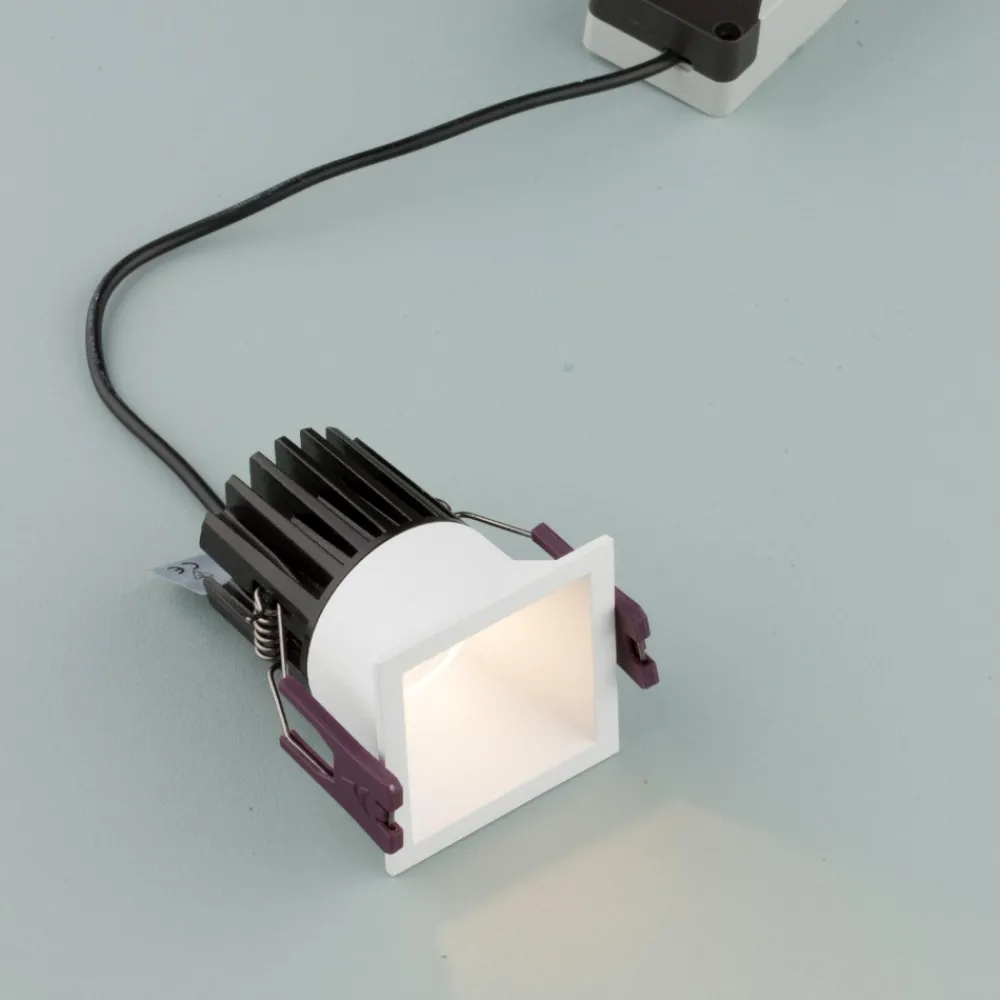Faretti Da Incasso-Selezionato da Mazzolaluce Faretto led 7w 3000k ad incasso a soffitto quadrato bianco