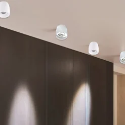 Faretti Da Soffitto-Selezionato da Mazzolaluce Faretto moderno da soffitto bianco orientabile