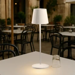 Lampade Da Tavolino Esterno-Gea Luce brillia lampada da tavolo led 3w 3000k ip54 bianca moderna