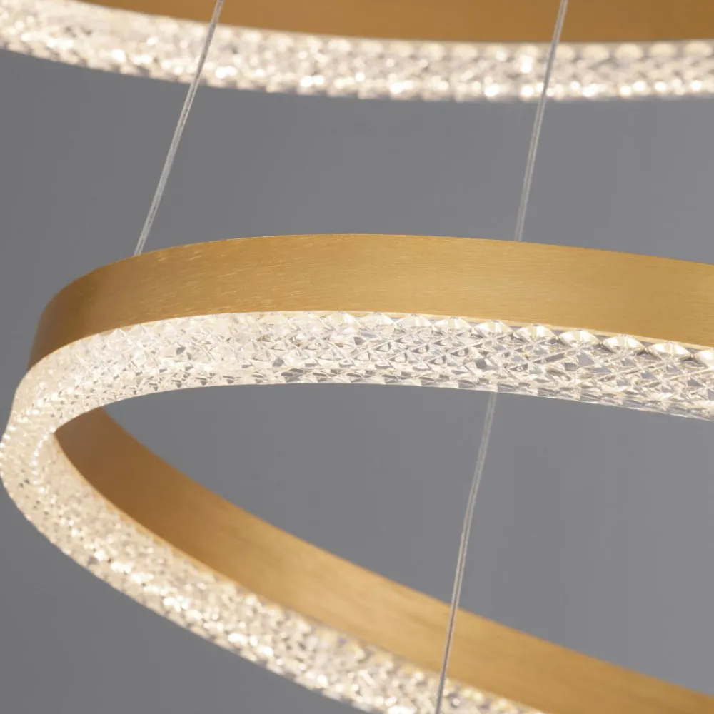 Lampadari Moderni-Selezionato da Mazzolaluce Grande lampadario contemporaneo oro spazzolato e cristalli 3 anneli led 3000k