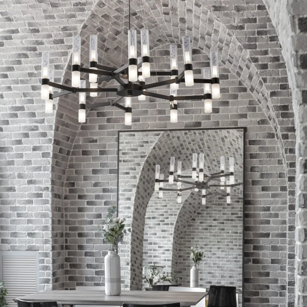 Lampadari Moderni-Selezionato da Mazzolaluce Grande lampadario dal design moderno nero con vetri tubolari per salone 30 luci