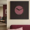 Orologi Da Parete Moderni-Selezionato da Mazzolaluce Grande orologio da parete nero e viola quadrato design moderno