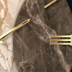 Orologi Da Parete Moderni-Selezionato da Mazzolaluce Grande orologio da parete rotondo effetto marmo numeri romani foglia oro 100cm