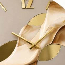 Orologi Da Parete Moderni-Selezionato da Mazzolaluce Grande orologio rotondo a parete resina effetto marmo dettagli foglia oro 70cm