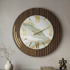 Orologi Da Parete Moderni-Selezionato da Mazzolaluce Grande orologio rotondo da muro effetto marmorizzato dettagli foglia oro 70cm