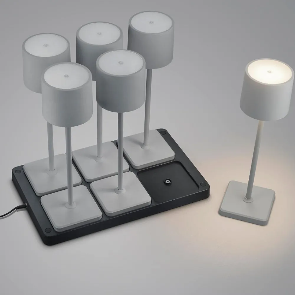 Lampade Da Tavolino Esterno-Selezionato da Mazzolaluce Kit 6 lampade da tavolo grigio senza fili con postazione ricaricabile