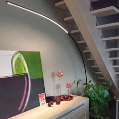 Lampade Da Terra-Selezionato da Mazzolaluce Lampada ad arco design nera led 18w 3000k dimmerabile