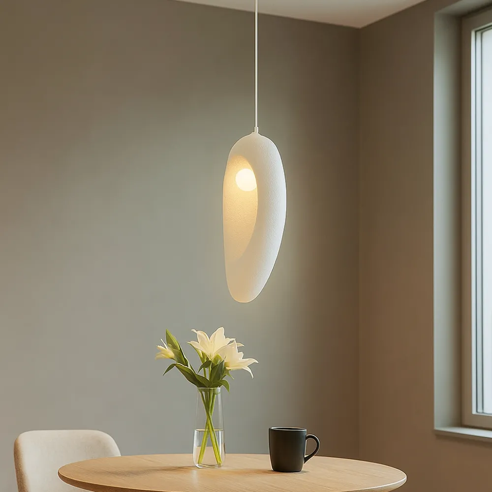 Lampade A Sospensione-Selezionato da Mazzolaluce Lampada a sospensione bianca stile wabi sabi per soggiorno japandi