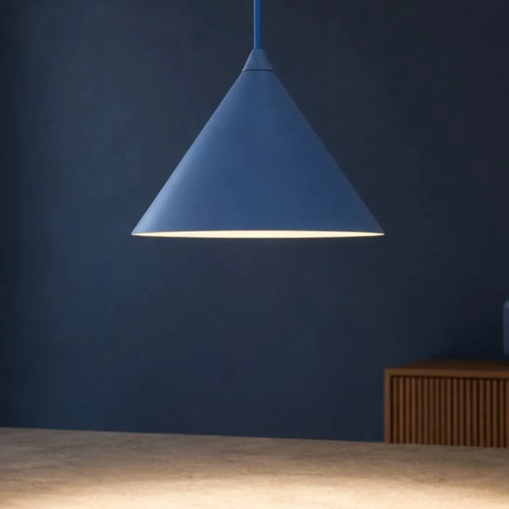 Lampade A Sospensione-Selezionato da Mazzolaluce Lampada a sospensione cono 21 cm blu in metallo per cucina