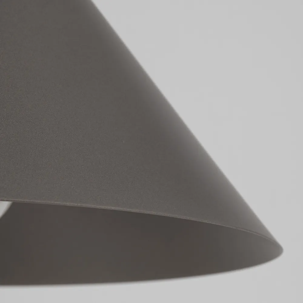 Lampade A Sospensione-Selezionato da Mazzolaluce Lampada a sospensione cono 21 cm marrone di metallo per cucina