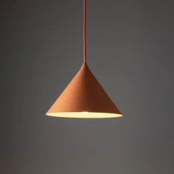 Lampade A Sospensione-Selezionato da Mazzolaluce Lampada a sospensione cono 21 cm arancione in metallo