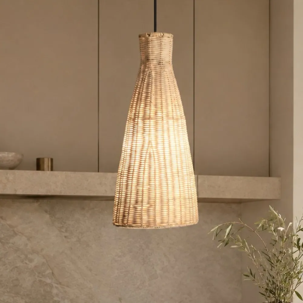 Lampade A Sospensione-Selezionato da Mazzolaluce Lampada a sospensione cono di rattan naturale per isola cucina