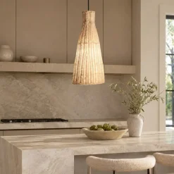 Lampade A Sospensione-Selezionato da Mazzolaluce Lampada a sospensione cono di rattan naturale per isola cucina