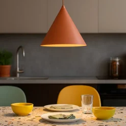 Lampade A Sospensione-Selezionato da Mazzolaluce Lampada a sospensione cono metallo colore mattone 25 cm per cucina