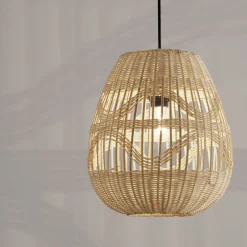 Lampade A Sospensione-Selezionato da Mazzolaluce Lampada a sospensione in rattan naturale per cucina