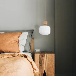 Lampade A Sospensione-Selezionato da Mazzolaluce Lampada a sospensione inserti in legno vetro bianco