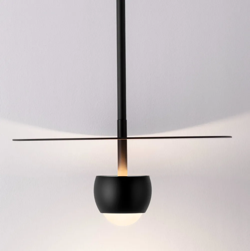 Lampade A Sospensione-Selezionato da Mazzolaluce Lampada a sospensione nera per tavolo soggiorno