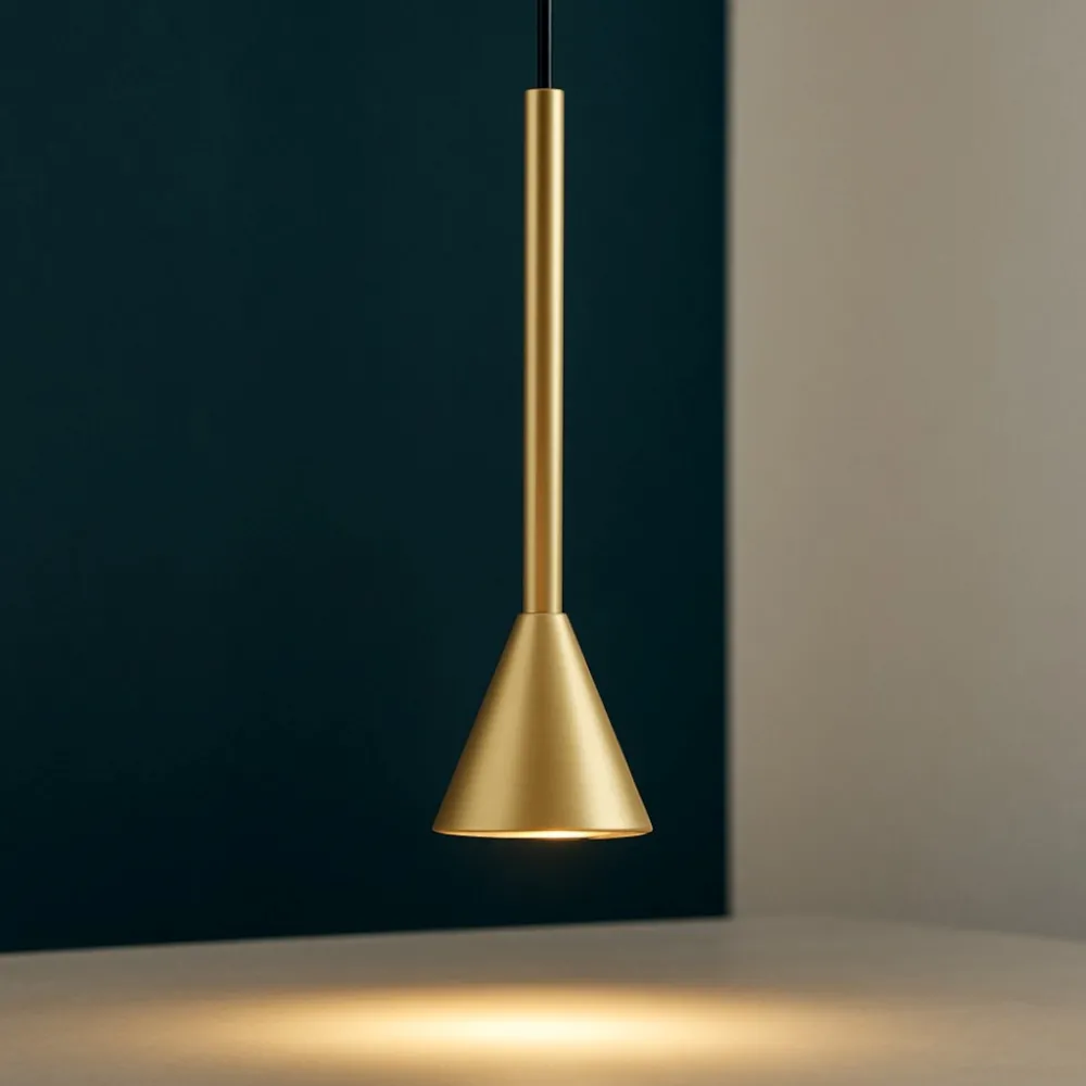 Lampade A Sospensione-Selezionato da Mazzolaluce Lampada a sospensione oro led design mini cono moderna