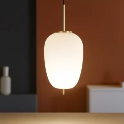 Lampade A Sospensione-Selezionato da Mazzolaluce Lampada a sospensione oro ottone vetro bianco