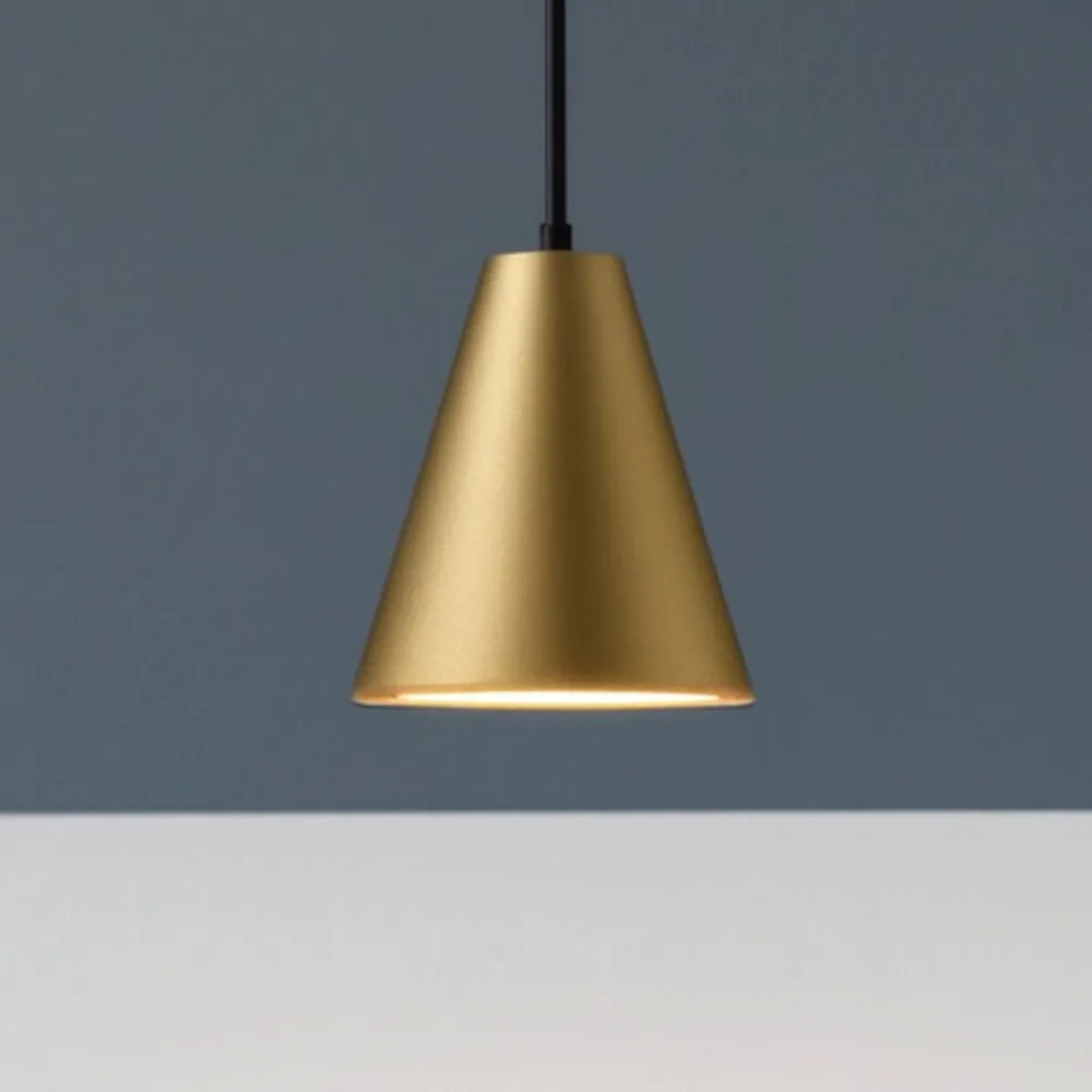 Lampade A Sospensione-Selezionato da Mazzolaluce Lampada a sospensione per comodino colore oro led 3000k
