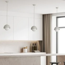 Lampade A Sospensione-Selezionato da Mazzolaluce Lampada a sospensione per isola penisola cucina beige sfera 17 cm