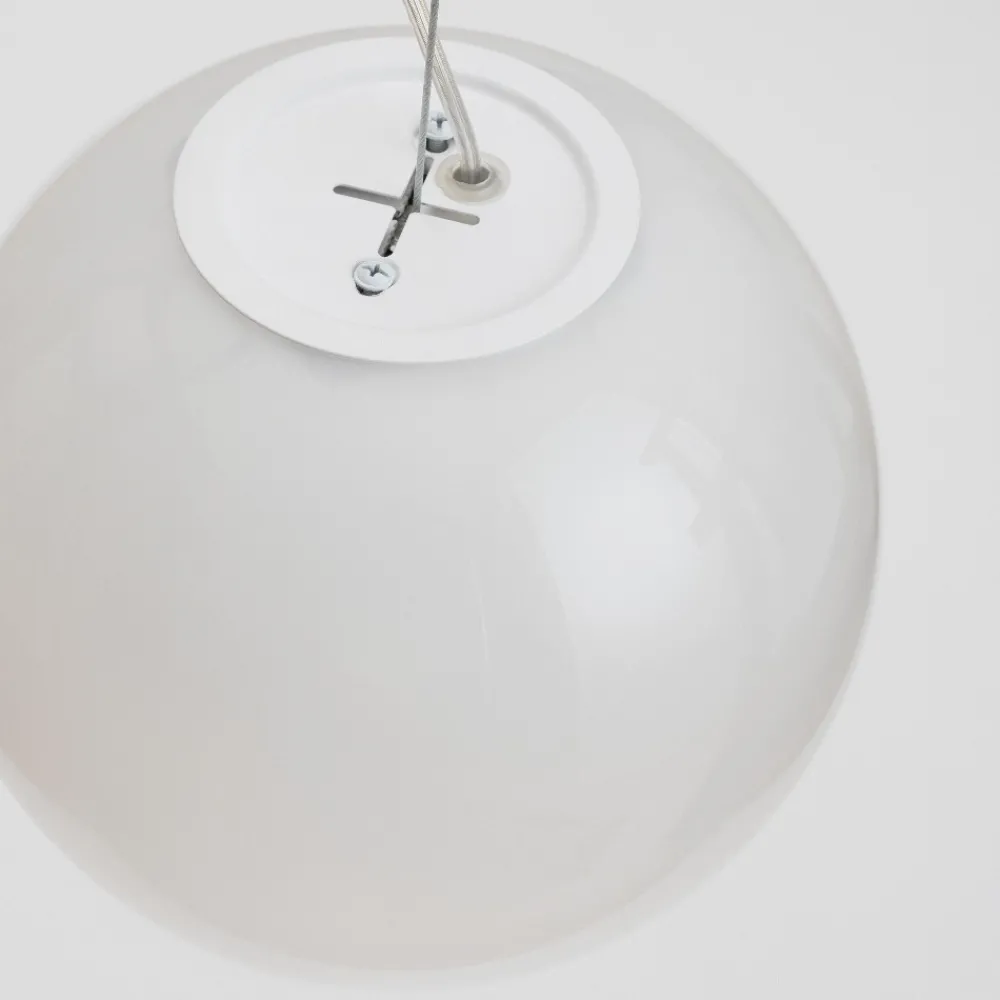 Lampade A Sospensione-Selezionato da Mazzolaluce Lampada a sospensione sfera 20 cm vetro sfumato bianco led 7w 3000k dimmerabile