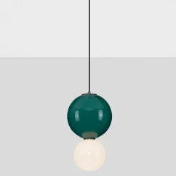 Lampade A Sospensione-Selezionato da Mazzolaluce Lampada a sospensione sfera vetro porcellana verde da cucina led 3000k