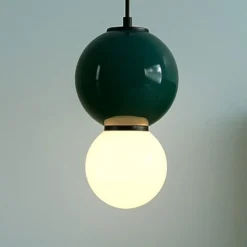 Lampade A Sospensione-Selezionato da Mazzolaluce Lampada a sospensione sfere vetro porcellana verde led 3000k