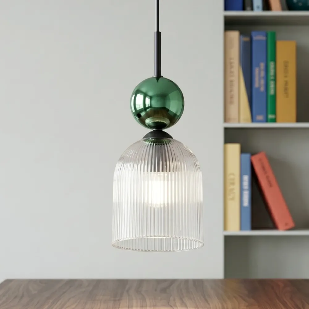 Lampade A Sospensione-Selezionato da Mazzolaluce lampada a sospensione vetro ambra rigato sfera verde lucido