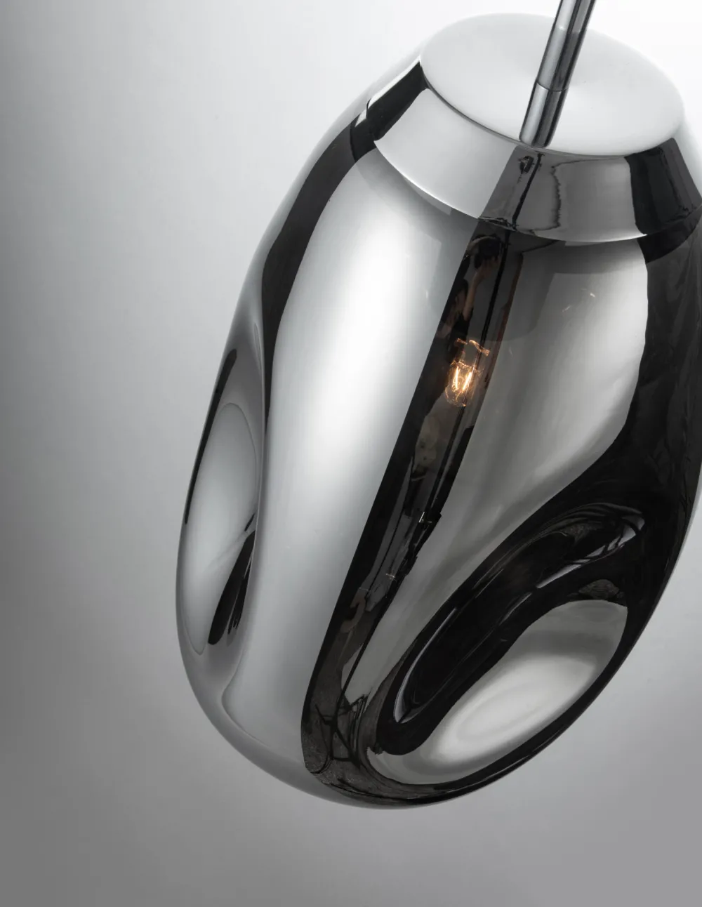 Lampade A Sospensione-Selezionato da Mazzolaluce Lampada a sospensione vetro modellato cromo specchiato design moderno