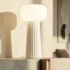 Lampade Da Tavolo-Selezionato da Mazzolaluce Lampada bianca da tavolo design moderno sfera di vetro bianco