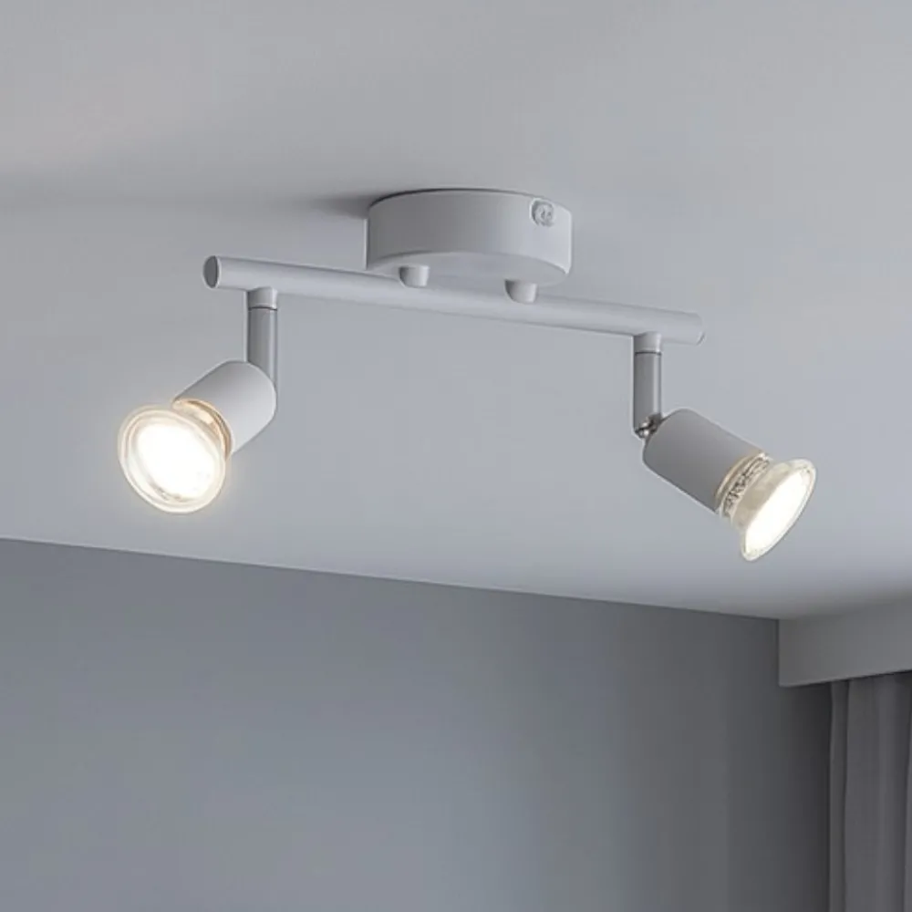 Plafoniere Moderne-Selezionato da Mazzolaluce Lampada con due faretti bianchi orientabili