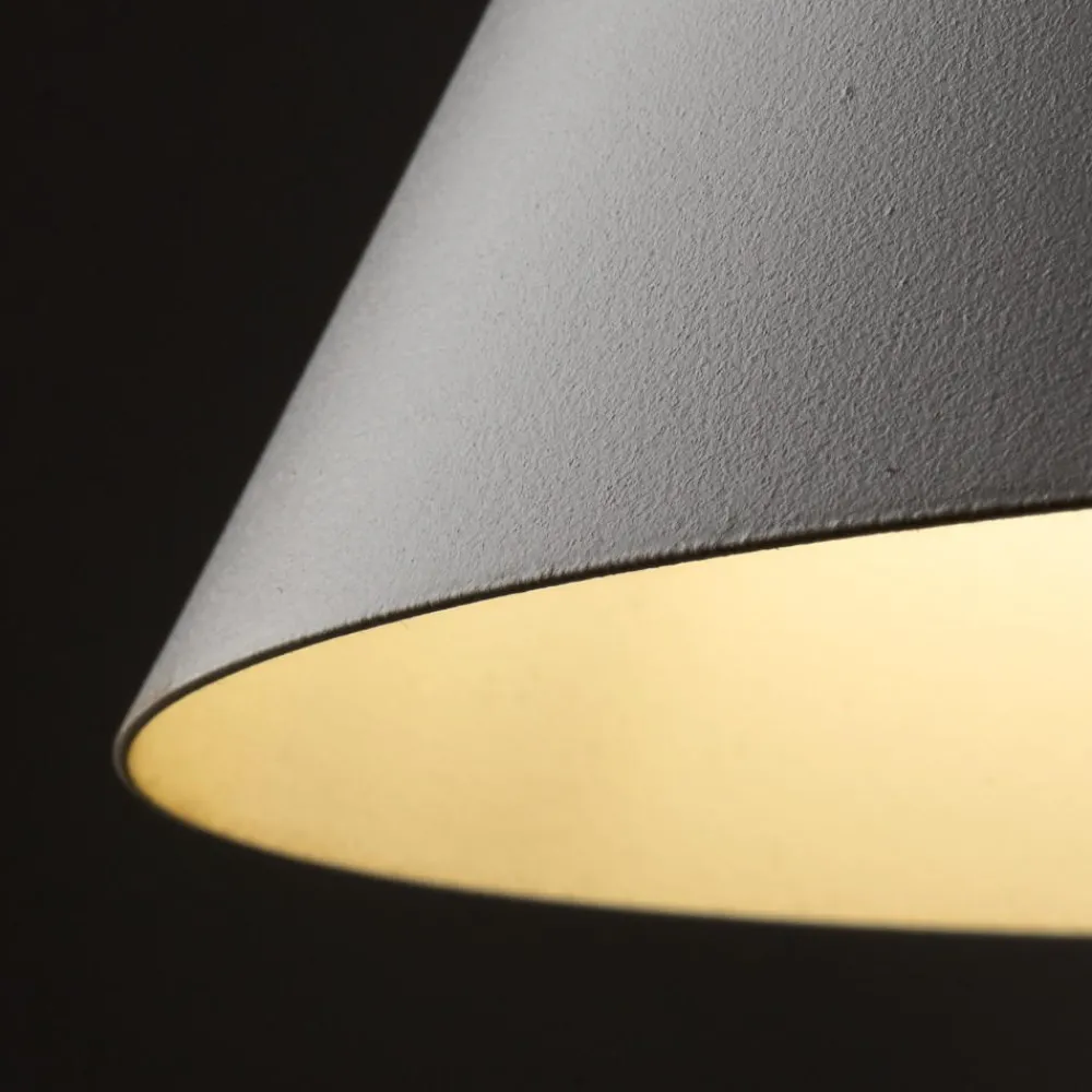 Lampade A Sospensione-Selezionato da Mazzolaluce Lampada cono bianco a sospensione 21 cm