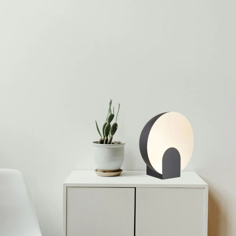 Abat Jour-Selezionato da Mazzolaluce Lampada da comodino nera design moderna led 12w 3000k