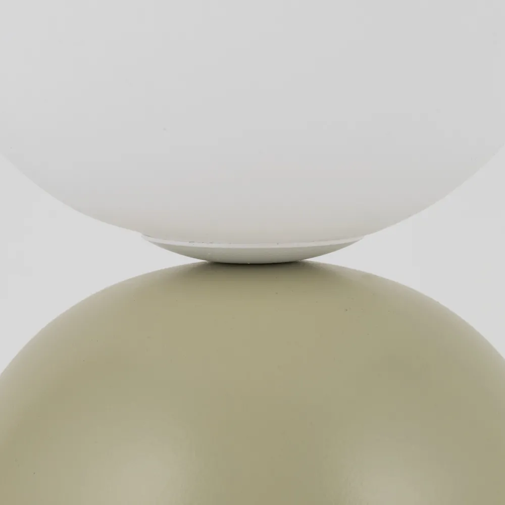 Abat Jour-Selezionato da Mazzolaluce Lampada da comodino verde pistacchio design moderna