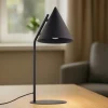Lampade Da Tavolo-Selezionato da Mazzolaluce Lampada da tavolo cono nero design moderna