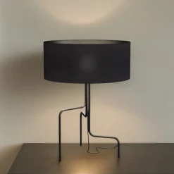 Lampade Da Tavolo-Selezionato da Mazzolaluce Lampada da tavolo design moderna metallo paralume tessuto nero