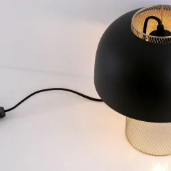 Lampade Da Tavolo-Selezionato da Mazzolaluce Lampada da tavolo design moderna nero oro