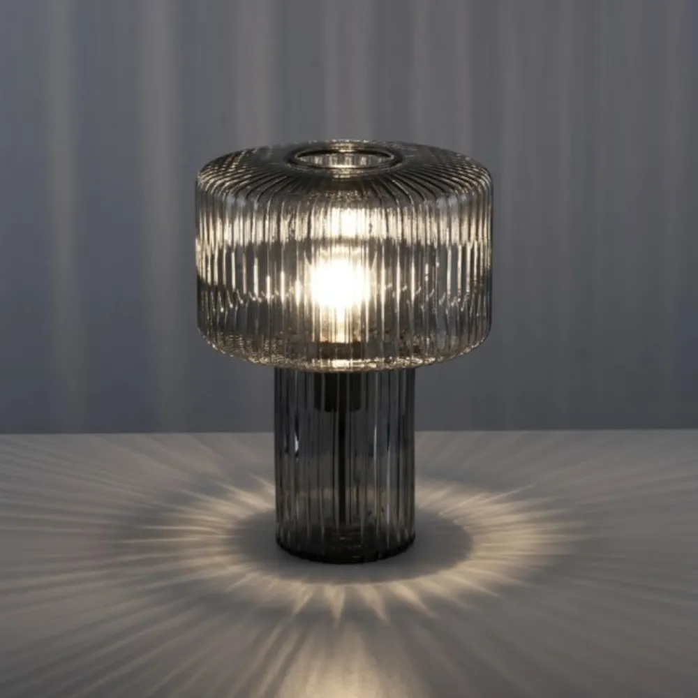 Lampade Da Tavolo-Selezionato da Mazzolaluce Lampada da tavolo fungo in vetro fume design moderno