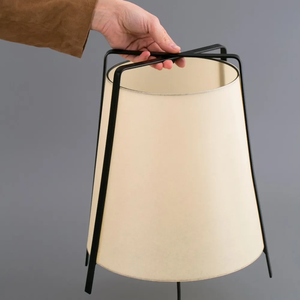 Lampade Da Tavolo-Selezionato da Mazzolaluce Lampada da tavolo in pergamena per soggiorno