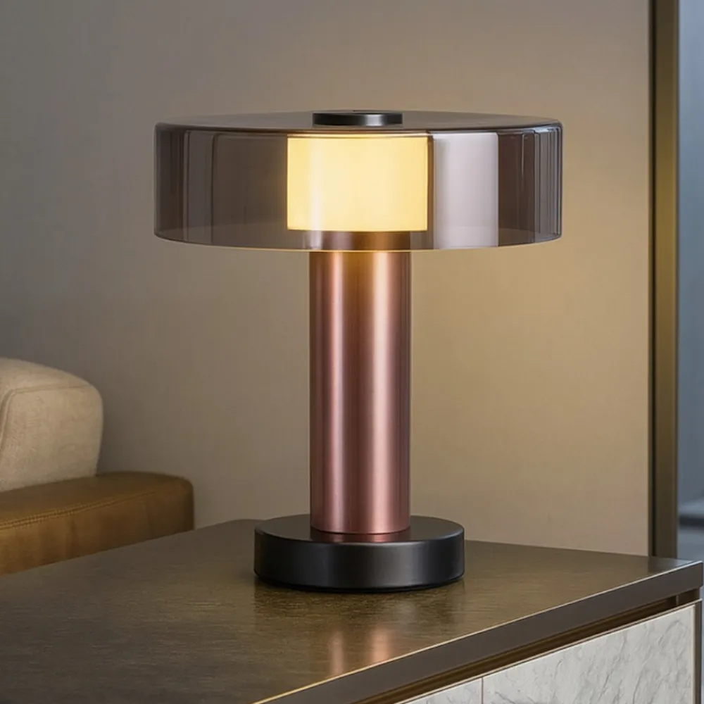 Lampade Da Tavolo-Selezionato da Mazzolaluce Lampada da tavolo oro rosa design moderna fume per camera daletto