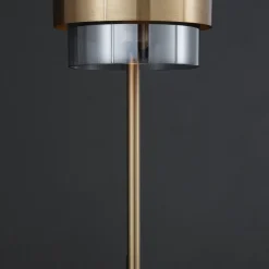 Lampade Da Tavolo-Selezionato da Mazzolaluce Lampada da tavolo per cassettone madia design moderno